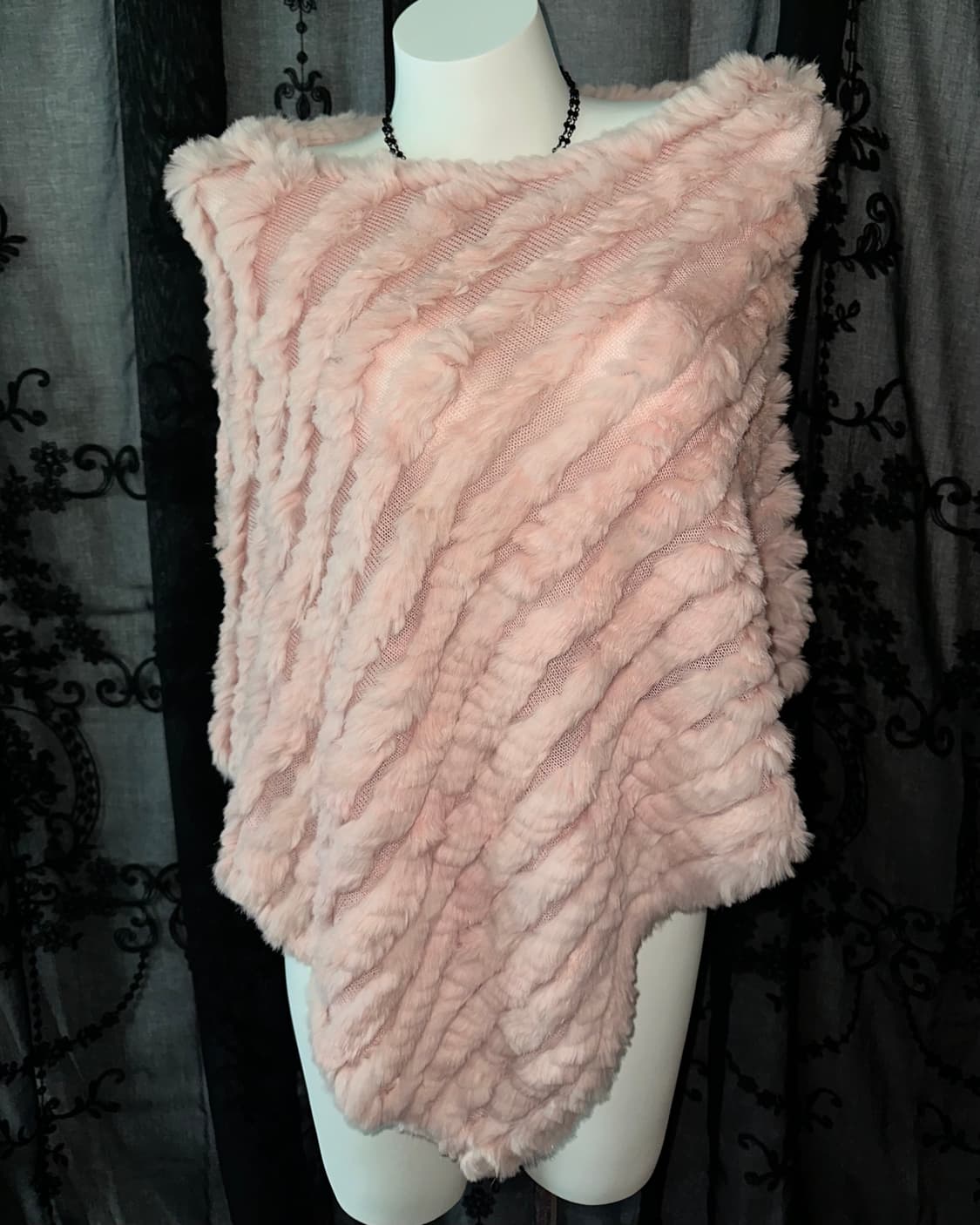 Baby Pink Rabbit Fur Cloak 상품이미지2