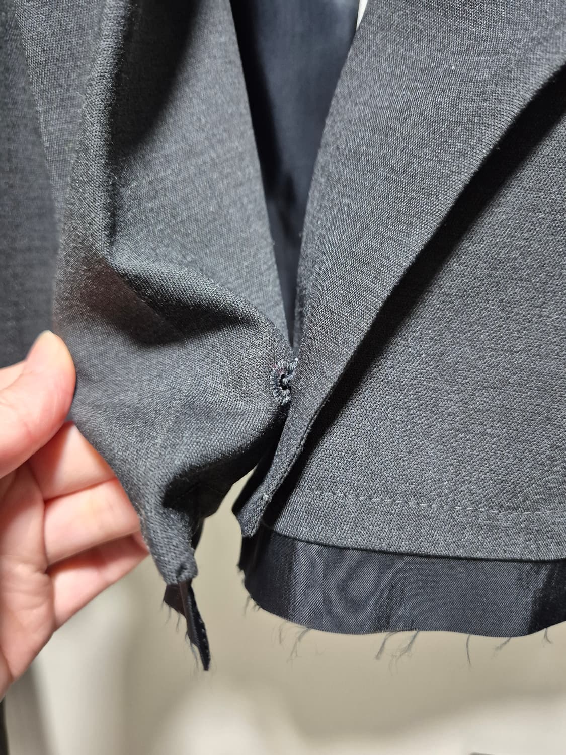 (세일)(새상품)스튜디오테이블 크롭 자켓 차콜 상품이미지6