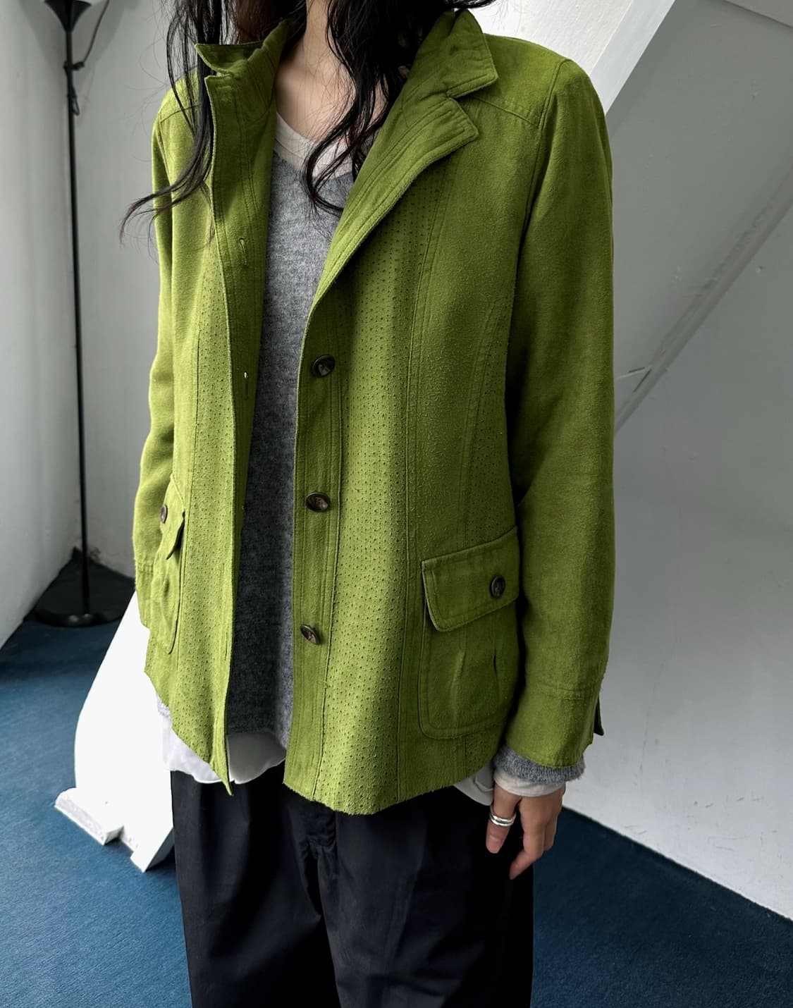 Vegan suede over shoulder blouson 상품이미지8