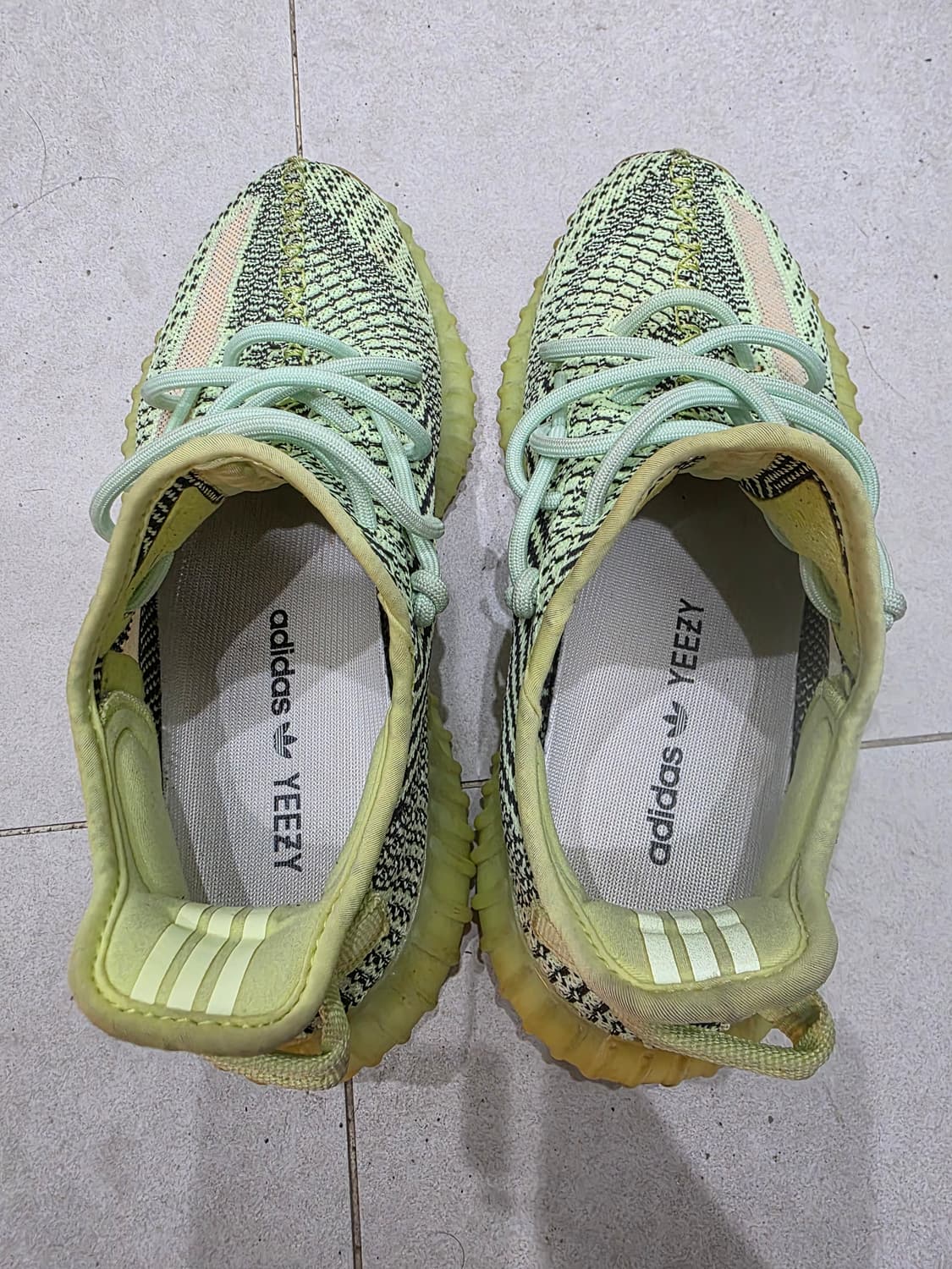 이지부스트 350 이즈릴 255 상품이미지3