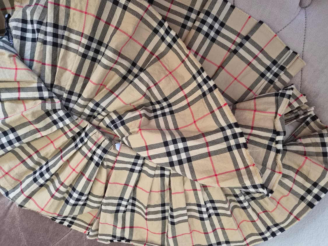 버버리 여성 랩미니울스커트 38사이즈 상품이미지5