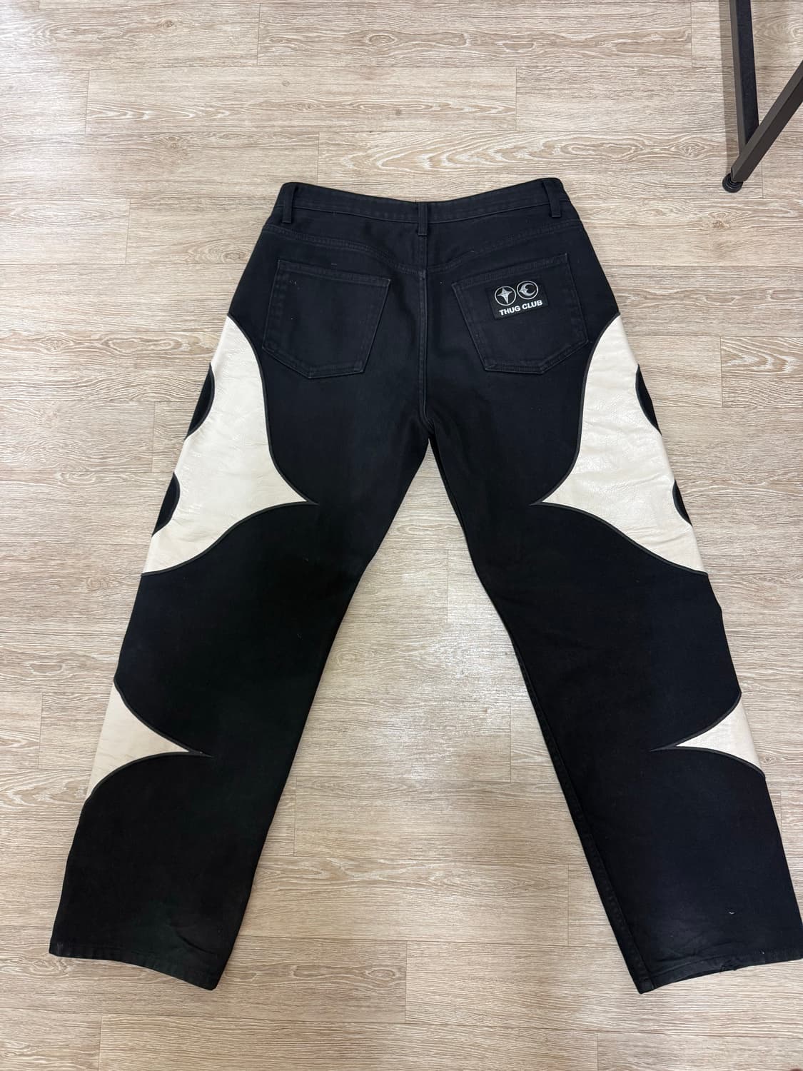 떠그클럽 tc레더 블랙팬츠 상품이미지2
