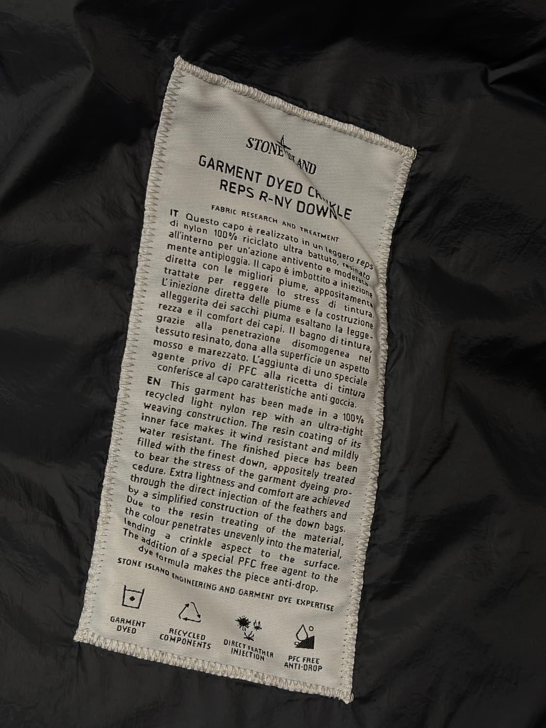 스톤아일랜드 23FW 크링클랩스 논후드 패딩 블랙 L 숏패딩 상품이미지4