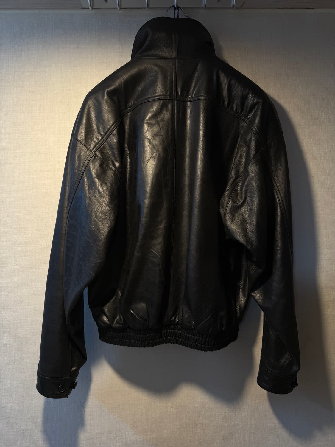 렉토 25SS 빈티지 크랙 레더 점퍼 블랙 XL 사이즈 팝니다 상품이미지4