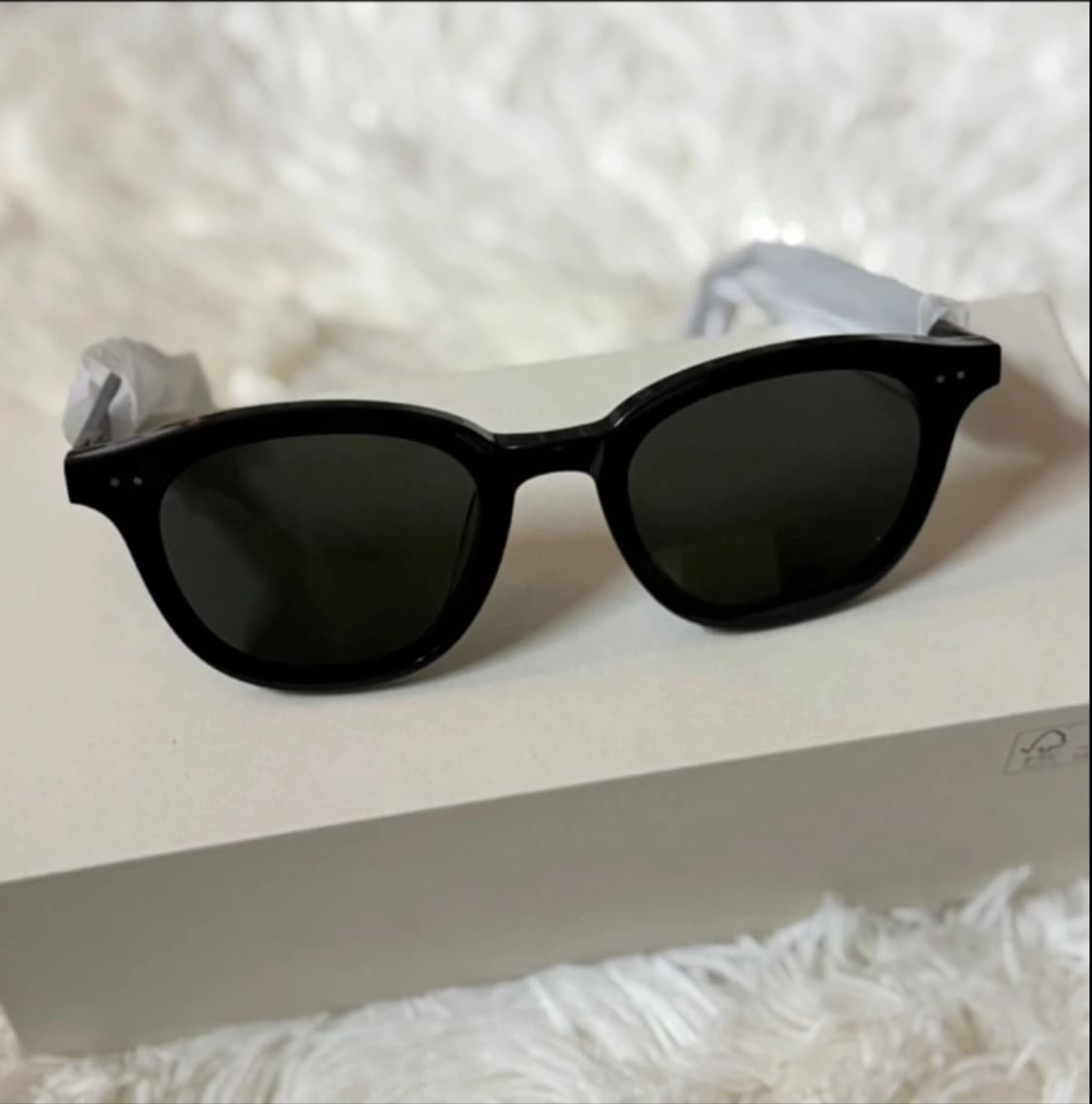 젠틀몬스터 랭 01 블랙 상품이미지1