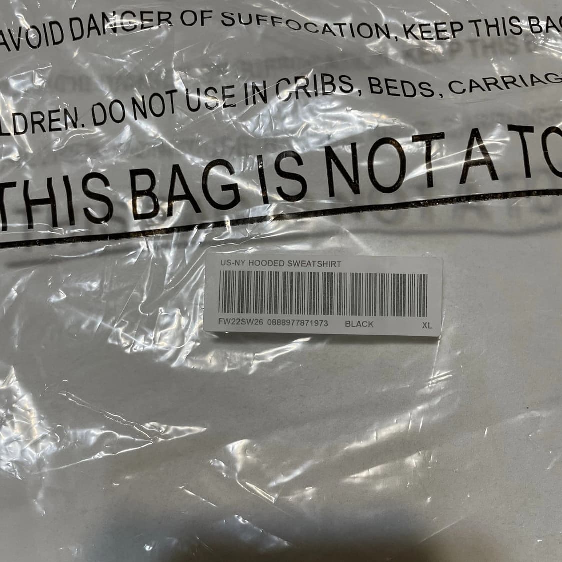 22FW 슈프림 US-NY 후드티 블랙 상품이미지10