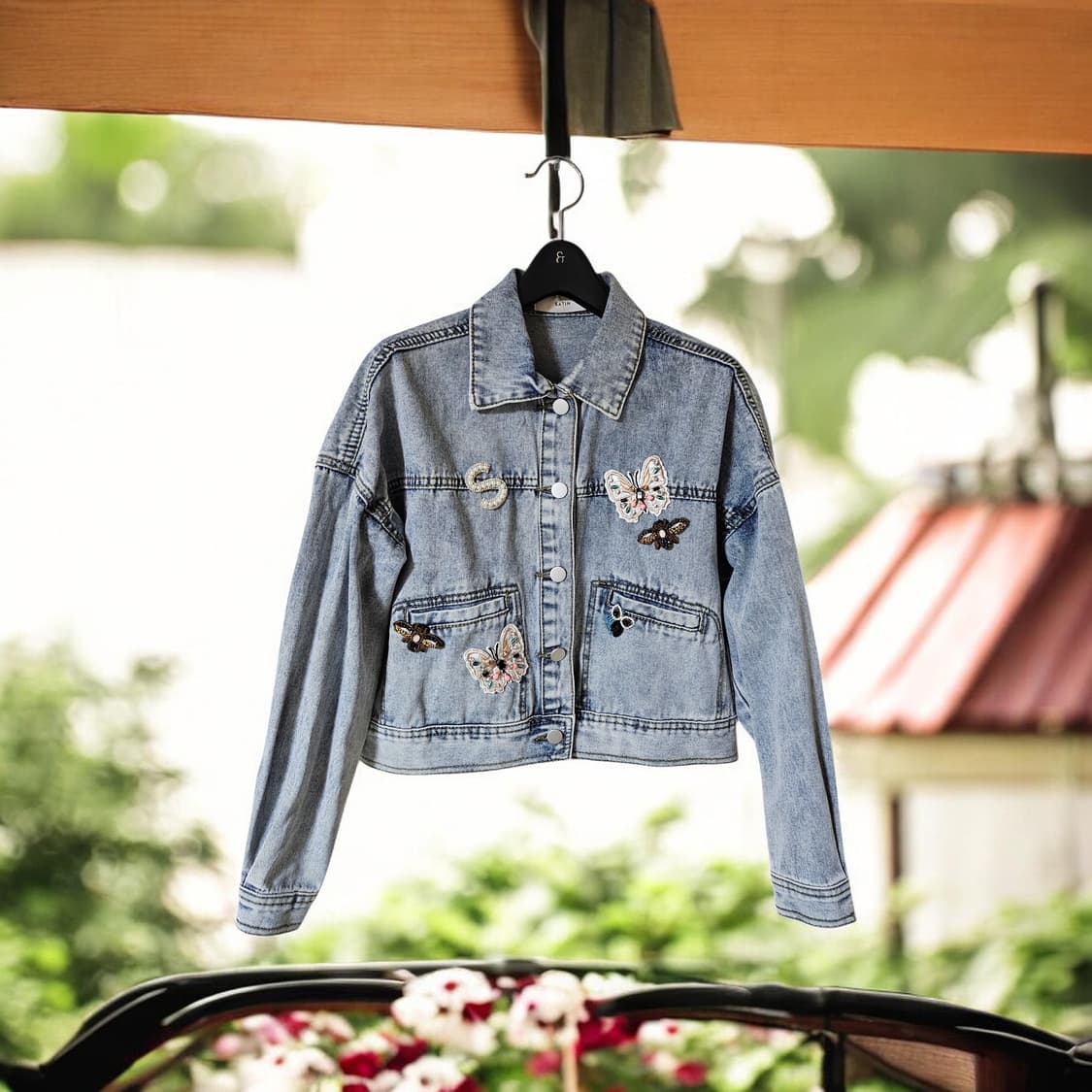 사틴 와펜 자수 데님자켓 55(FREE) | 여유핏 | S211N104A 상품이미지2