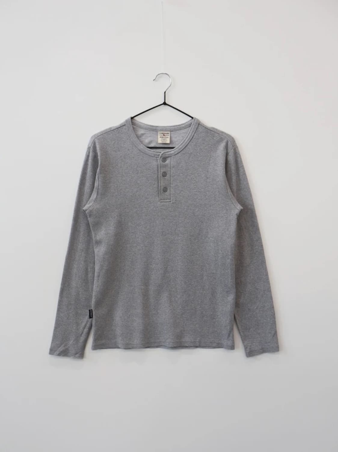AVIREX U.S.A. Gray Henley Shirt 상품이미지3