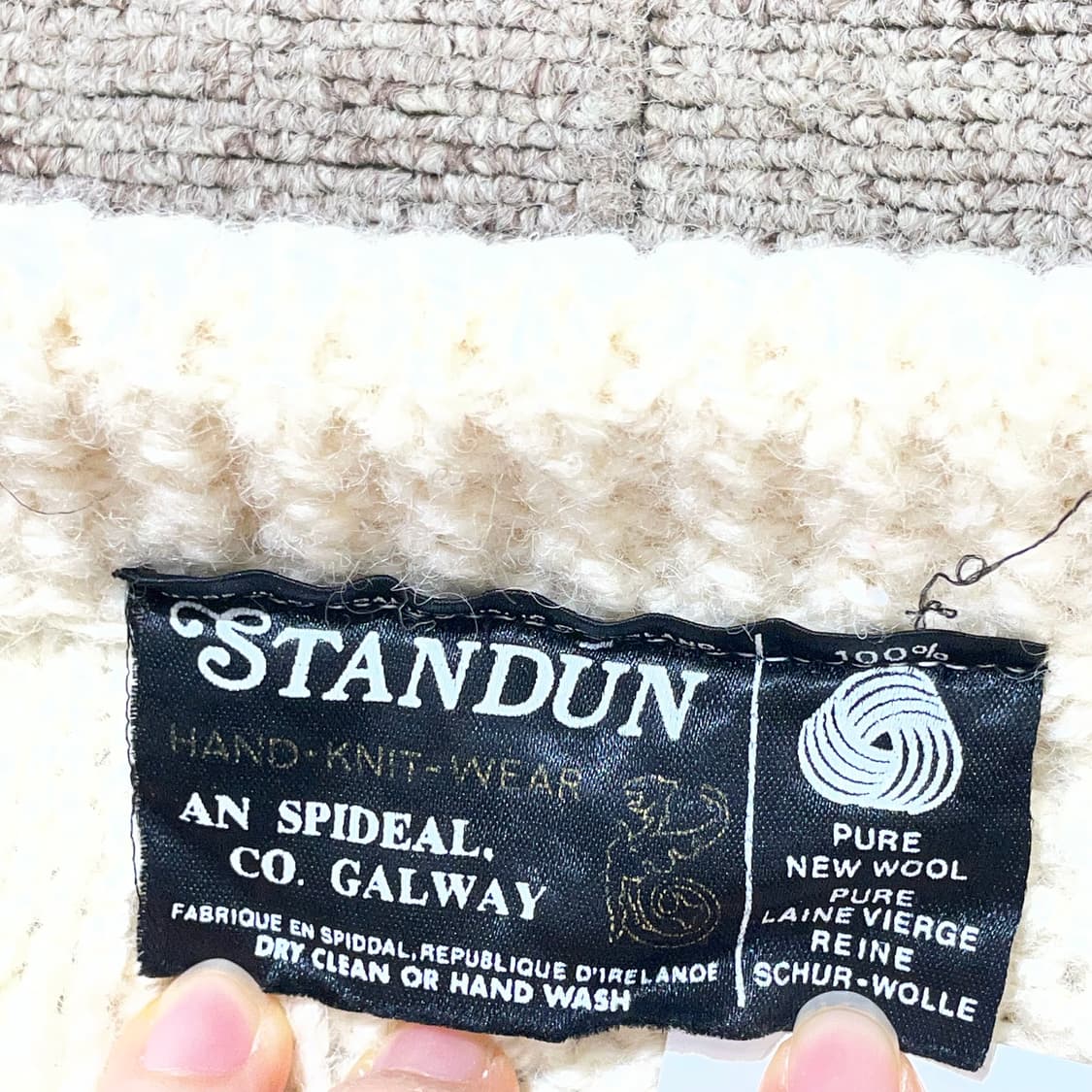 STANDUN 라운드넥 케이블 니트 상품이미지7