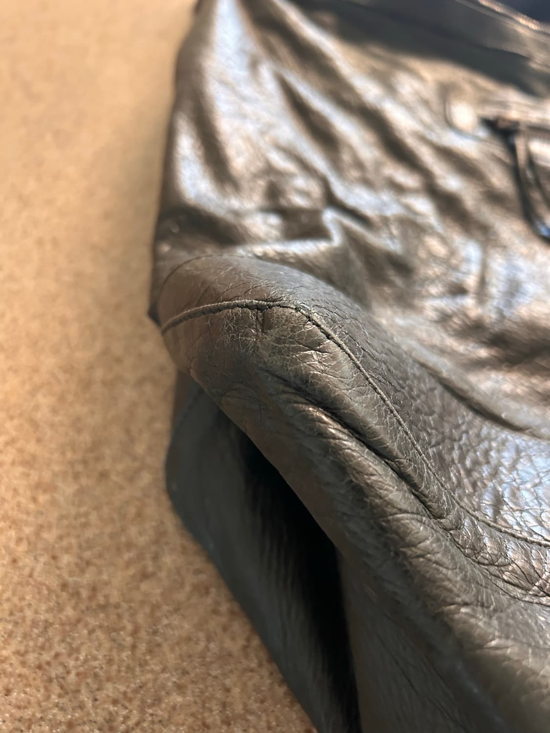 발렌시아가 모터백 커리어  상품이미지7