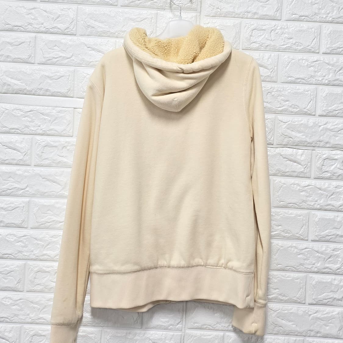 택포// 후아유 아이보리 후리스 후드집업 M 상품이미지4