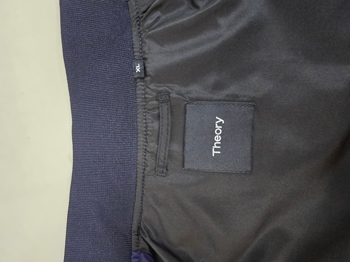 띠어리 신형 플라이트 봄버 자켓 상품이미지9