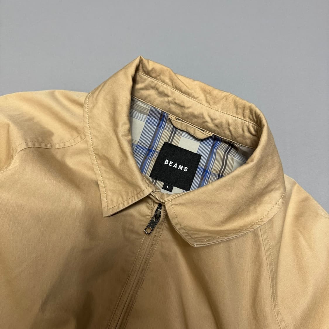빔즈(BEAMS) 베이지컬러 코튼 더블 집업 레글런 블루종 자켓 상품이미지3