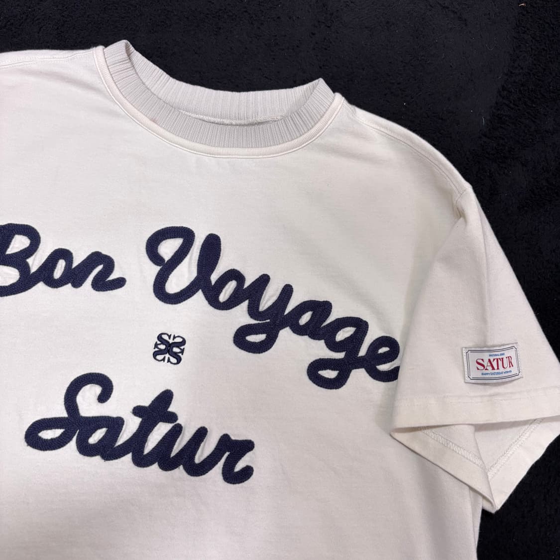 M 세터 23SS 아이보리 보야지 자수 반팔티 상품이미지3