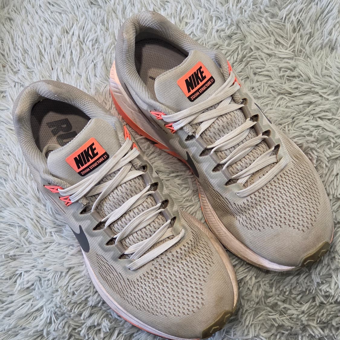 3q-26:나이키 줌 스트럭처 21 그레이 (24.5cm) 상품이미지5