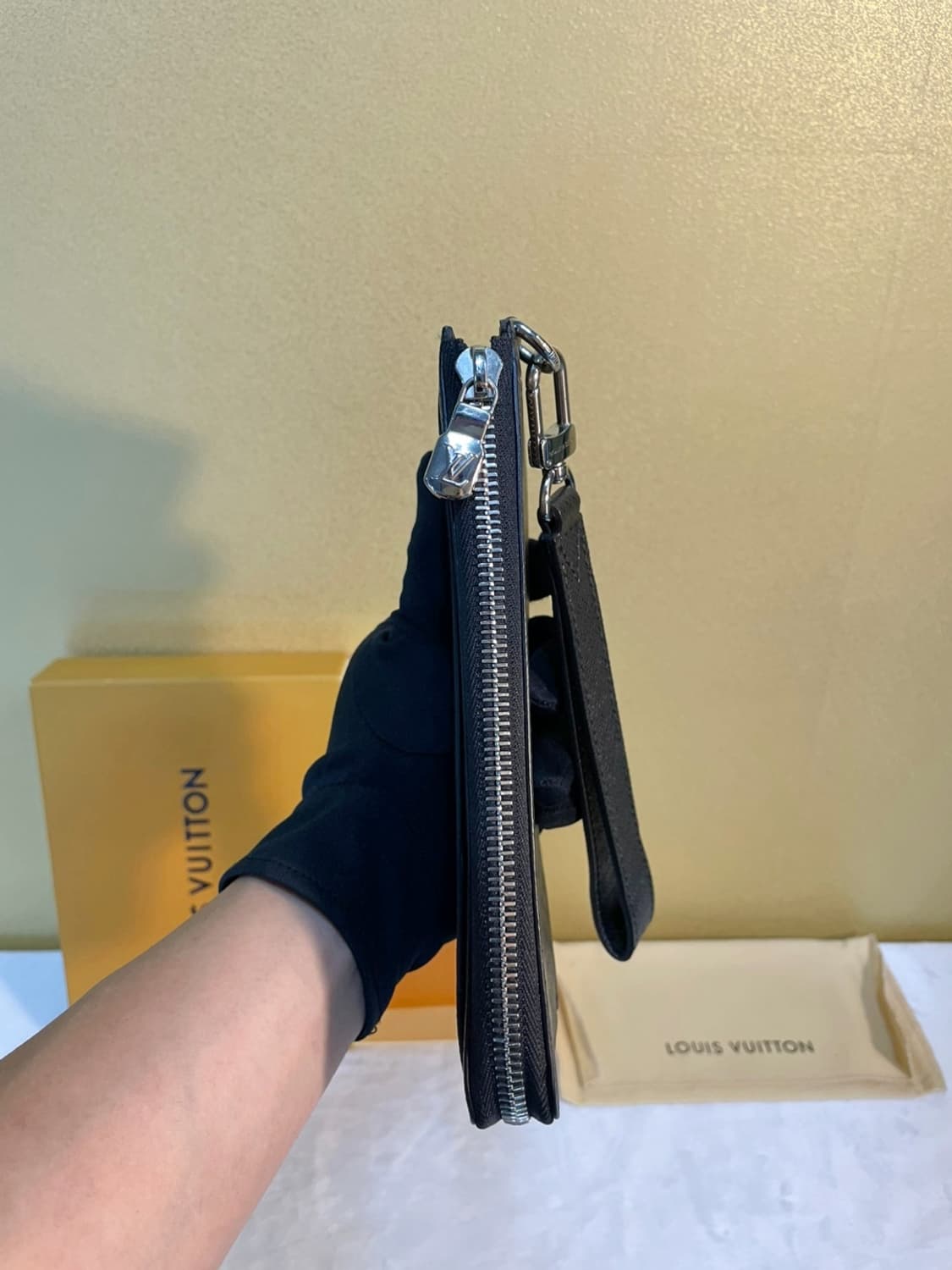 루이비통 지피 드라곤느 장지갑 상품이미지8