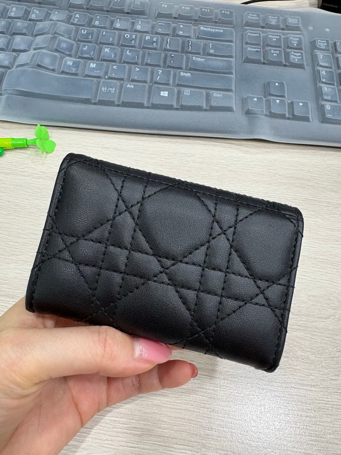 (정품)디올 블랙 카드지갑 상품이미지8