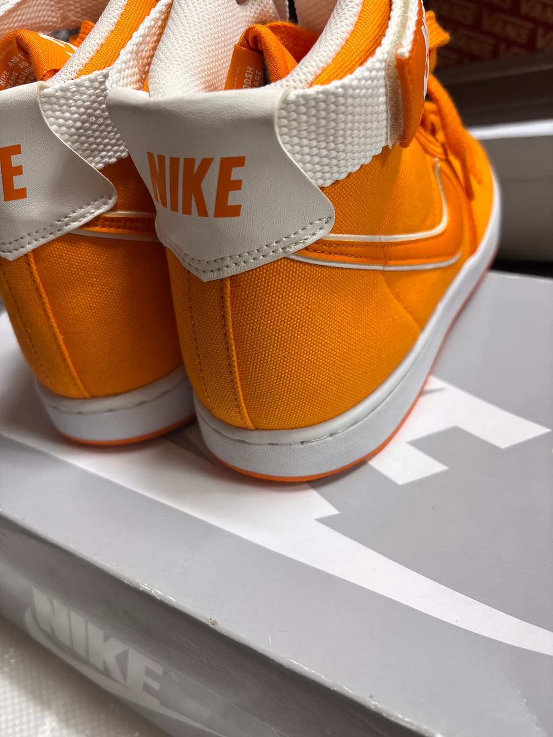 나이키 반달 캔바스 백투더퓨처 레트로 신품 상품이미지2