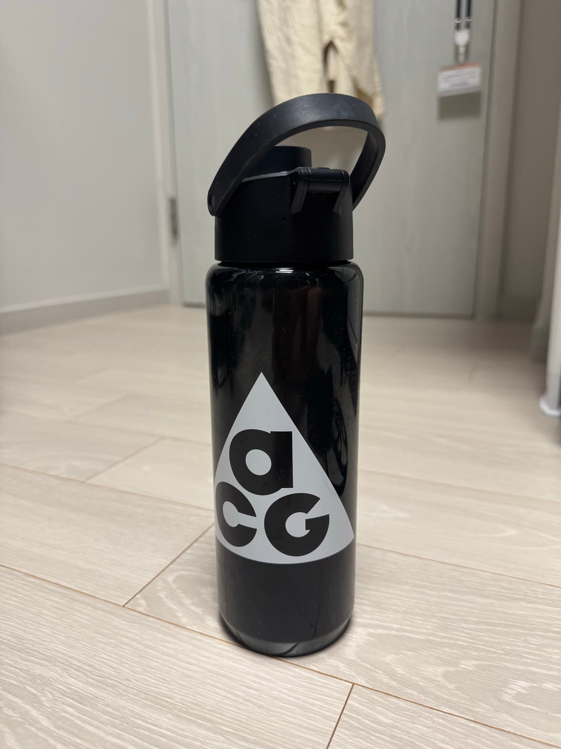 살로몬 x mm6 마르지엘라 보틀 홀더 블랙 상품이미지6