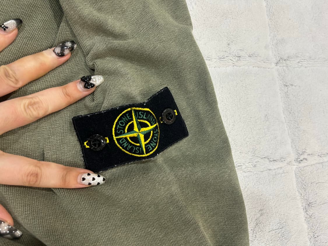 스톤 아일랜드 올드이펙트 스웨트셔츠 상품이미지2