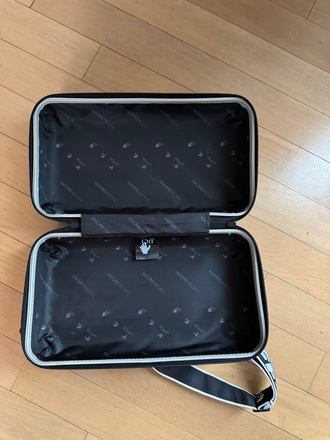 오프화이트 아모레퍼시픽 상품이미지6