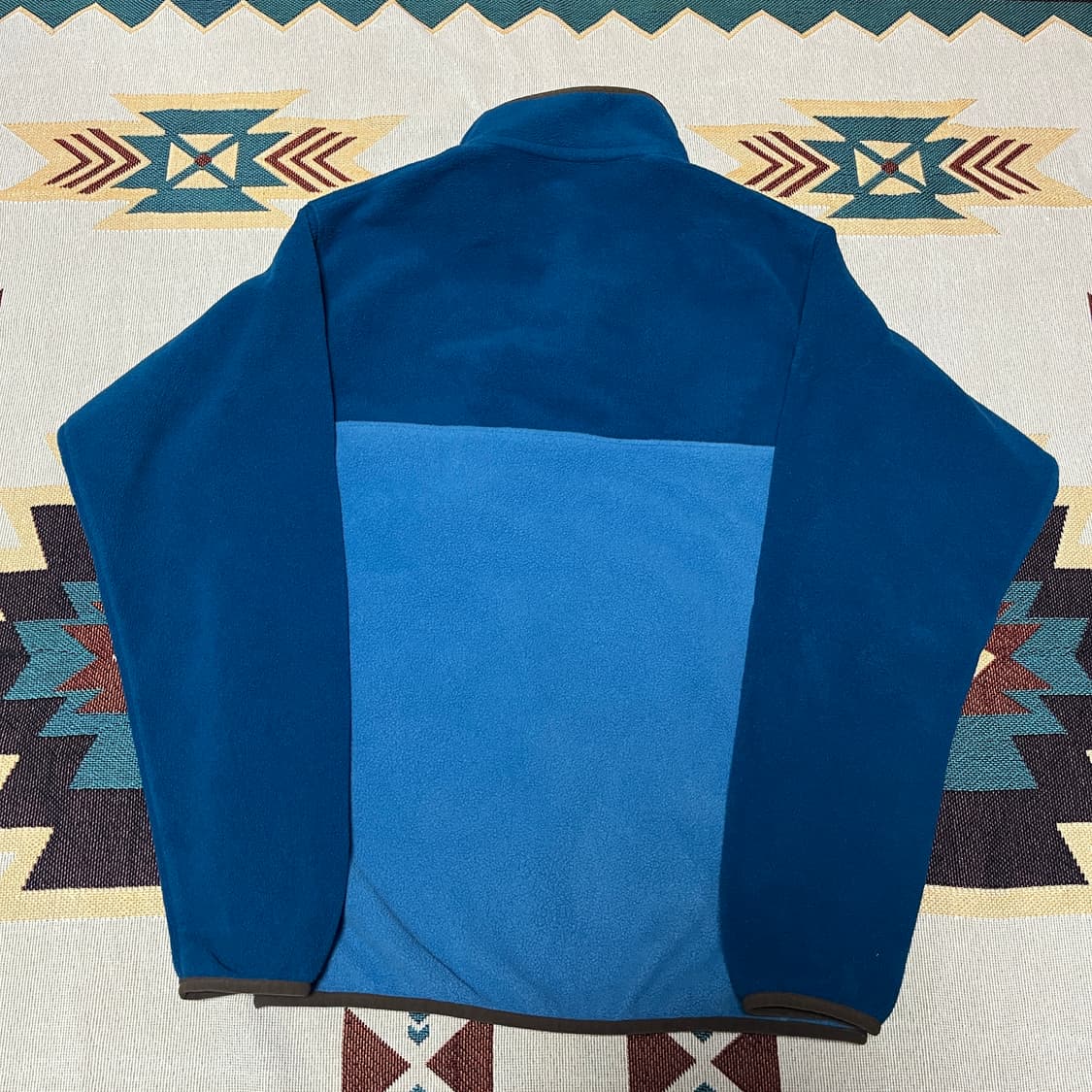 파타고니아 신칠라 스냅티 M트래비스 스캇 착용 상품이미지6