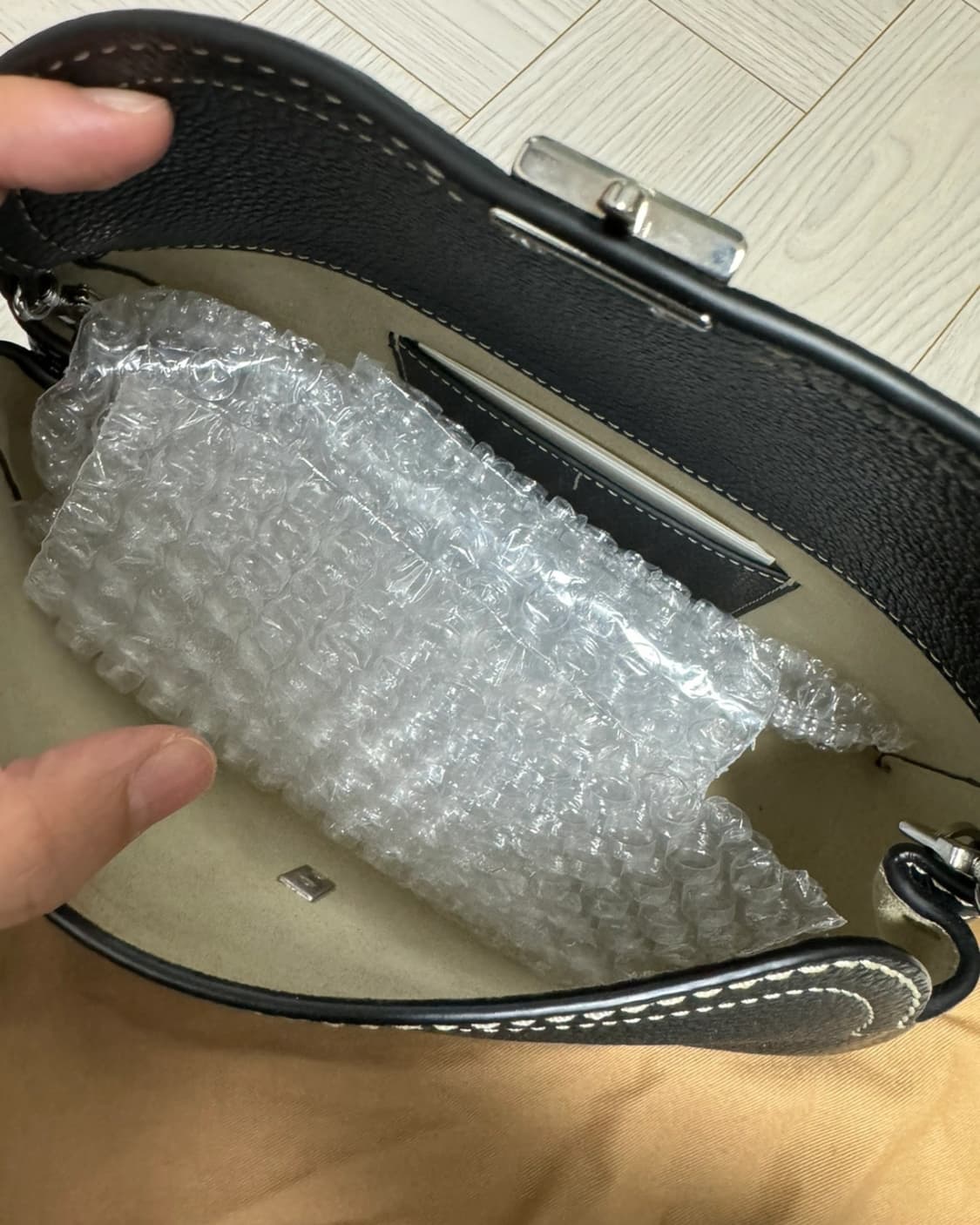 토템 티락클러치 상품이미지3