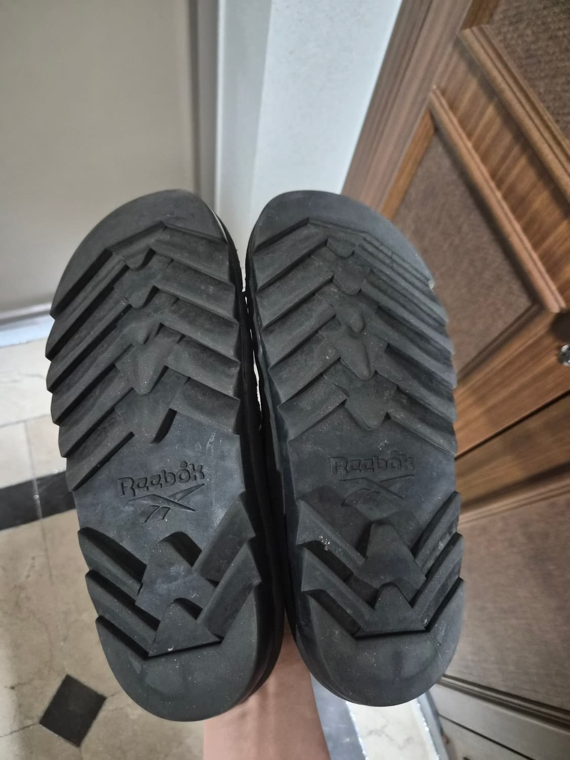 리복 니들스 비트닉 블랙 270 상품이미지2