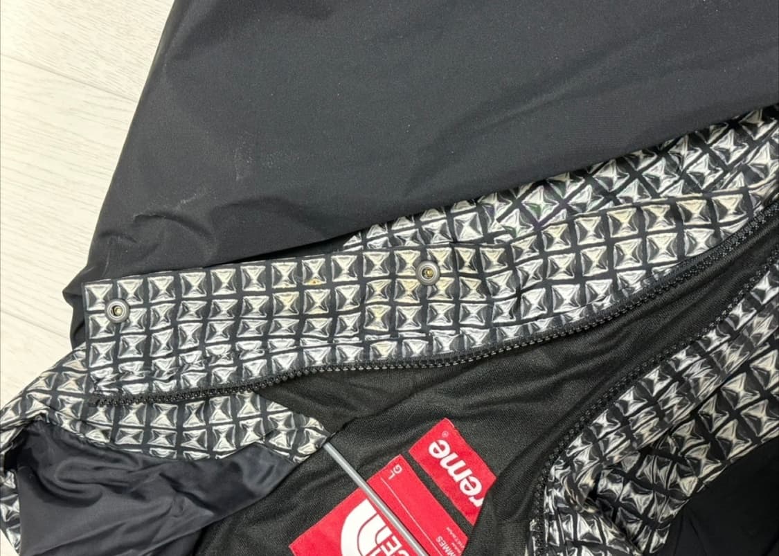 슈프림X노스페이스 스터드 바람막이 L 상품이미지2