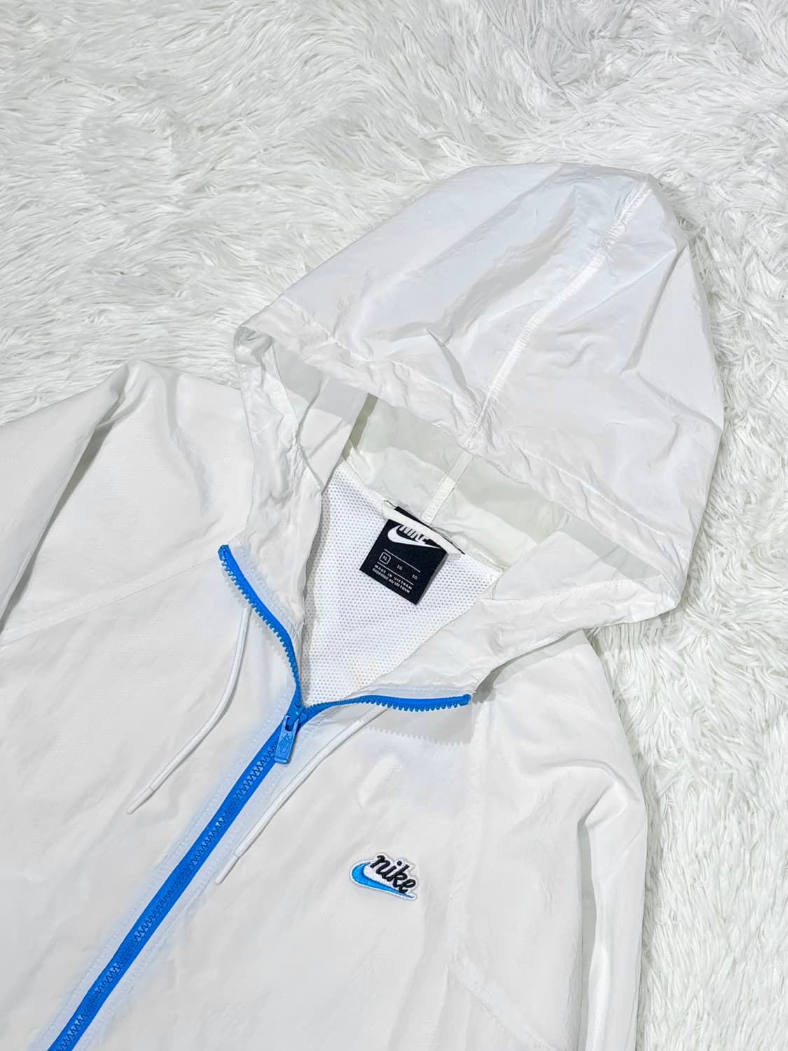 나이키 화이트 스우시 바람막이 상품이미지5