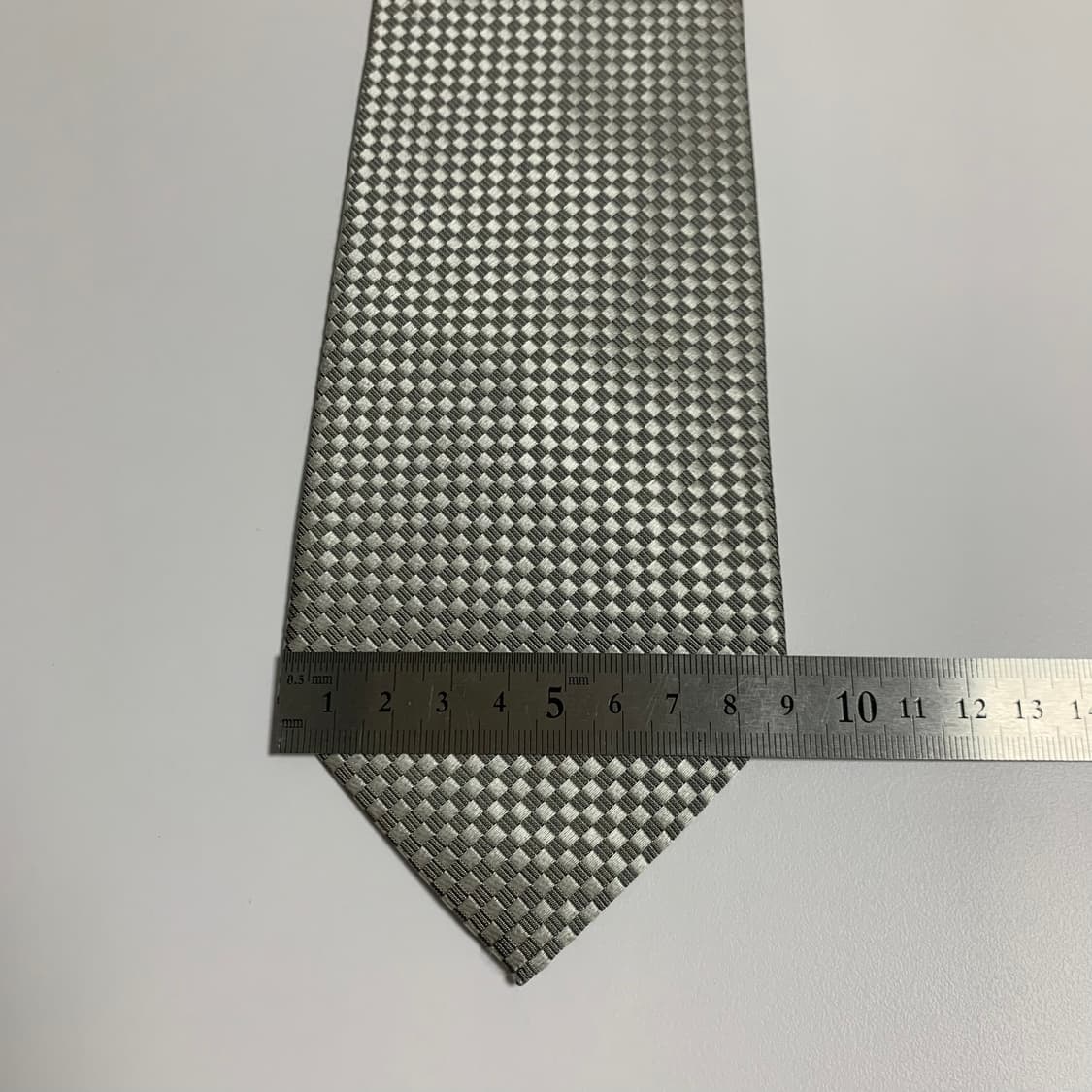 버버리(BURBERRY) 화이트컬러 체크넥타이 명품 100실크 A+등급 상품이미지10