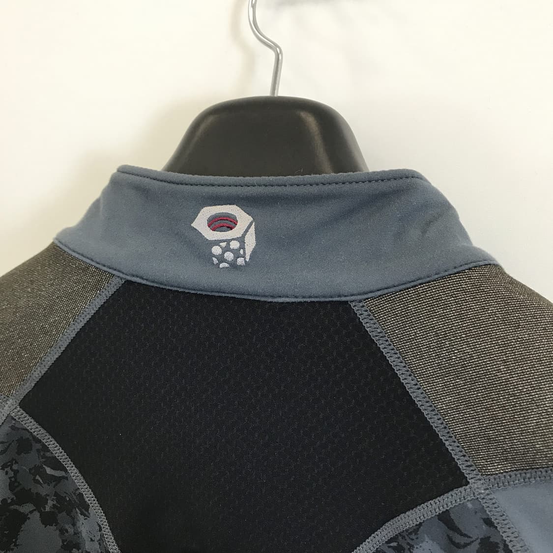 마운틴하드웨어 카모배색 집업 [L] 상품이미지4