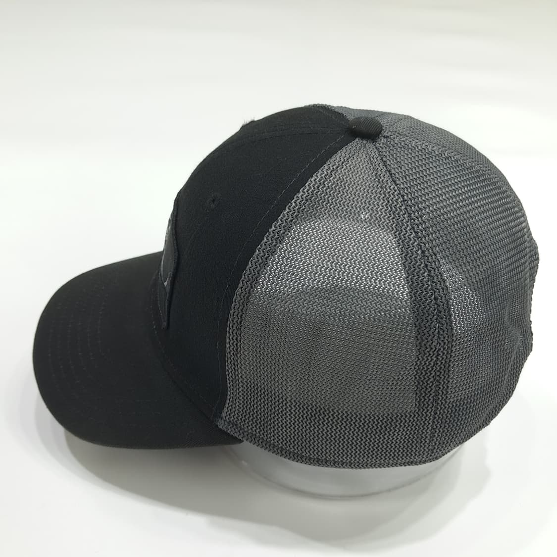Vineyard Vines 피쉬 패치 메쉬 트러커캡 P1608 상품이미지4