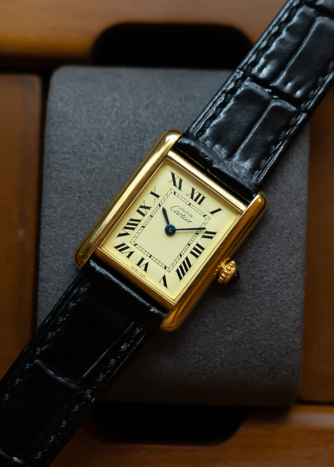 까르띠에 머스트 탱크 M 미디움 쿼츠 시계 상품이미지1