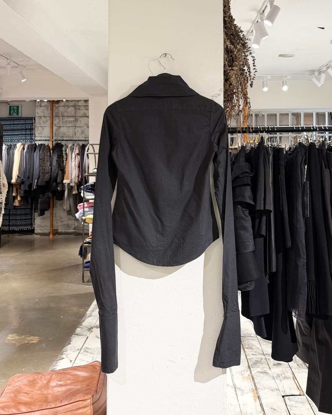 비비안웨스트우드 블랙 드렁큰 셔링 셔츠 상품이미지6