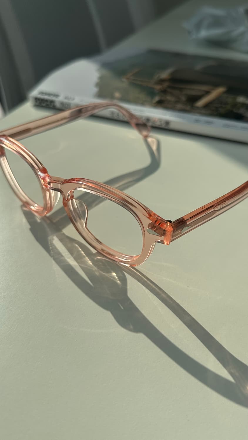 틴트 뿔테 안경 상품이미지9