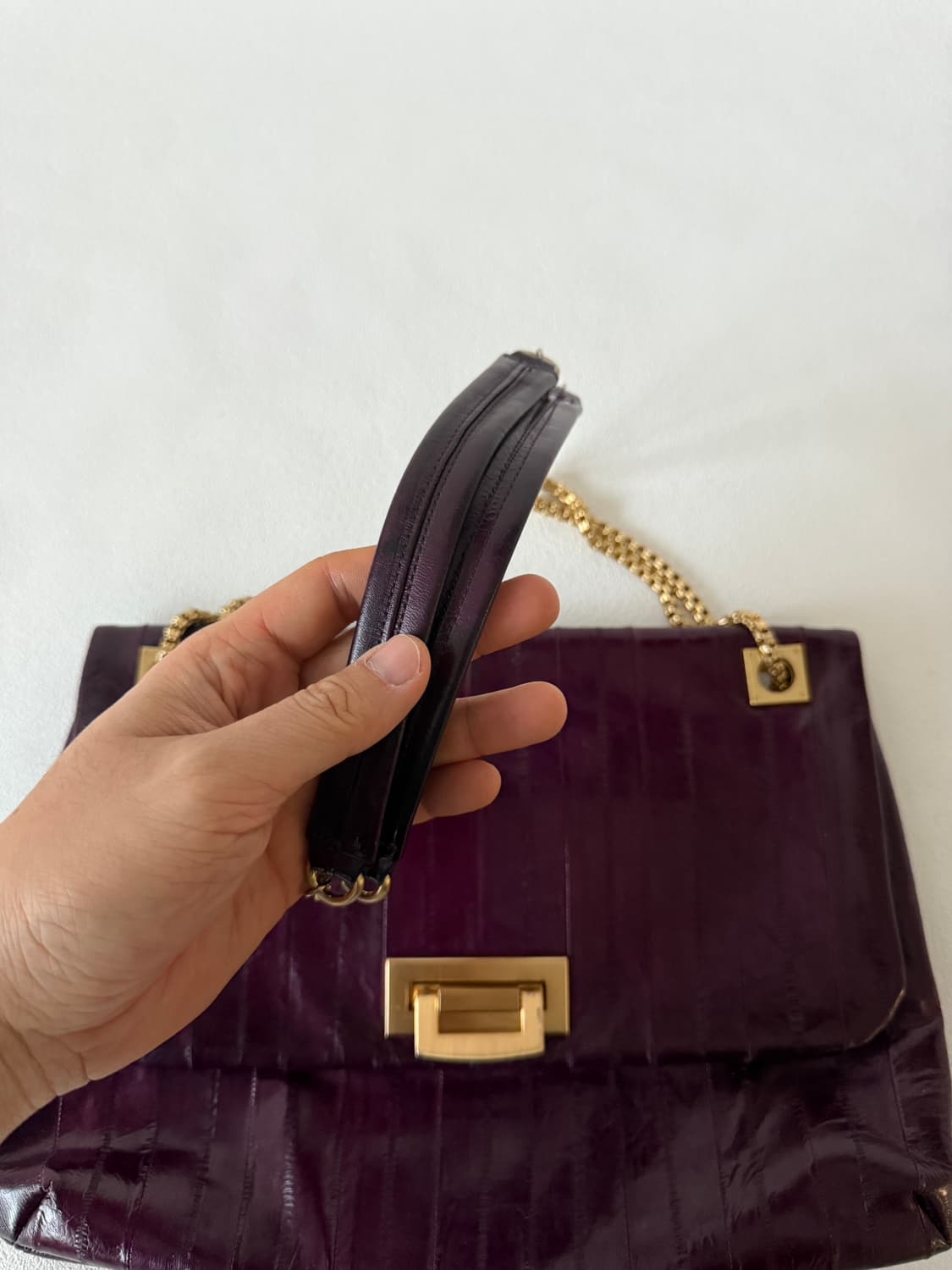 Pre owned 가오리 레더 체인 숄더백 상품이미지6