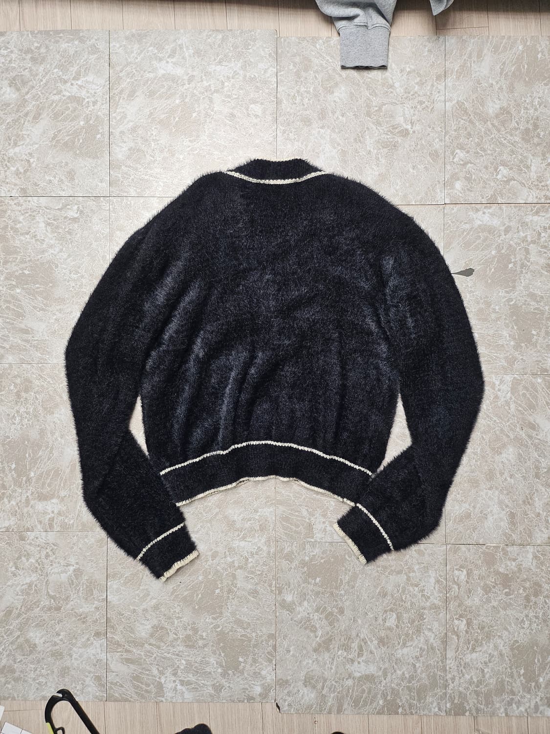 ASURA 블랙 퍼 여성 가디건 상품이미지2