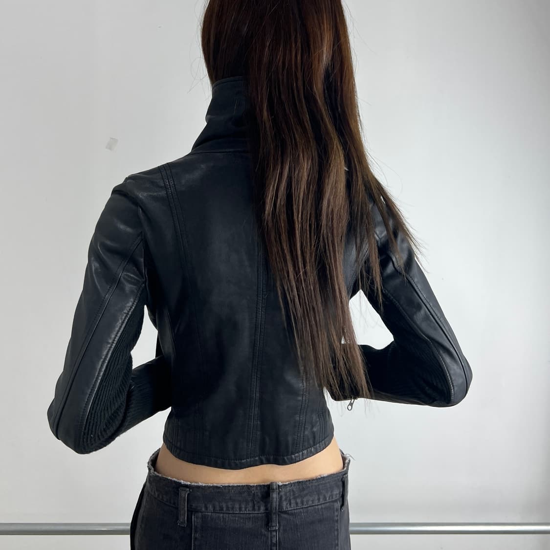 스파이럴걸 하이넥 고트 레더 자켓 상품이미지3