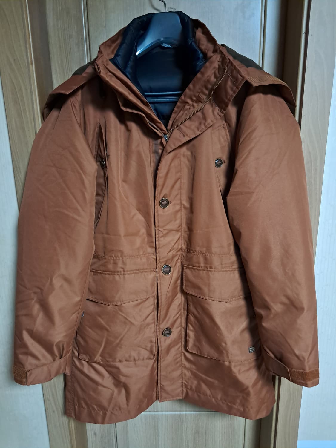 미즈노 아웃도어 패딩 L 상품이미지1