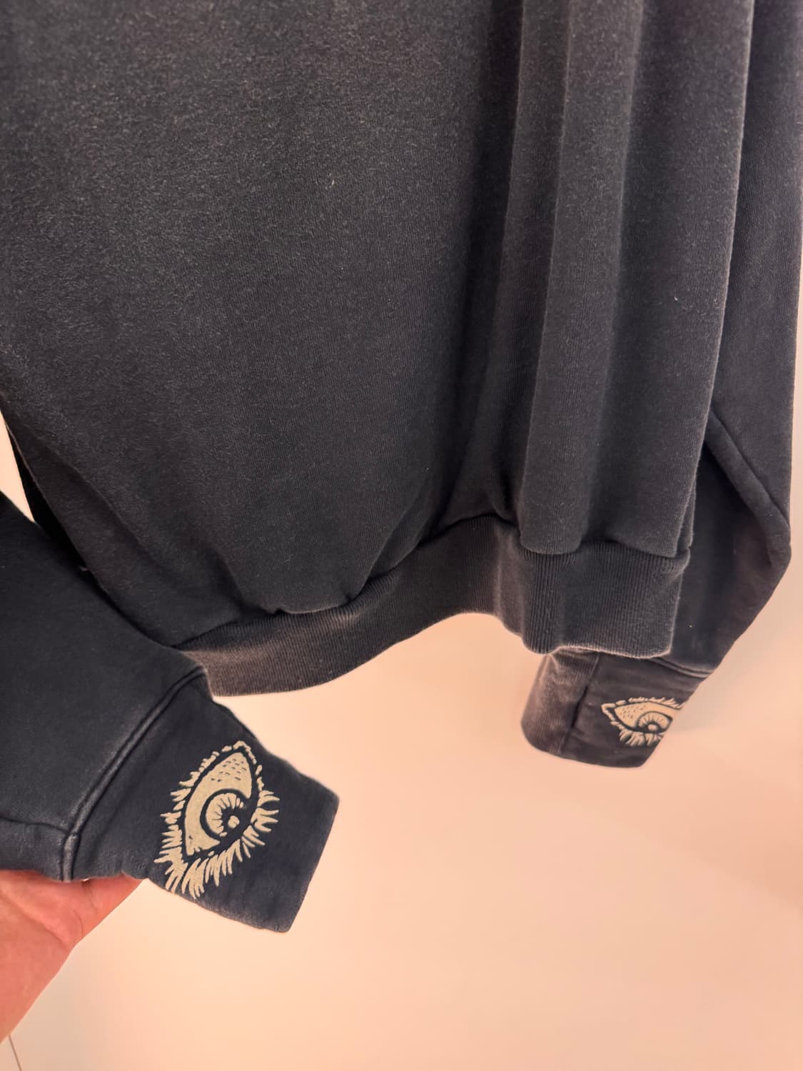 캐피탈 맨투맨 래글런 크루 스웨트 스피크이지 컬리지 블랙 팝니다 상품이미지4