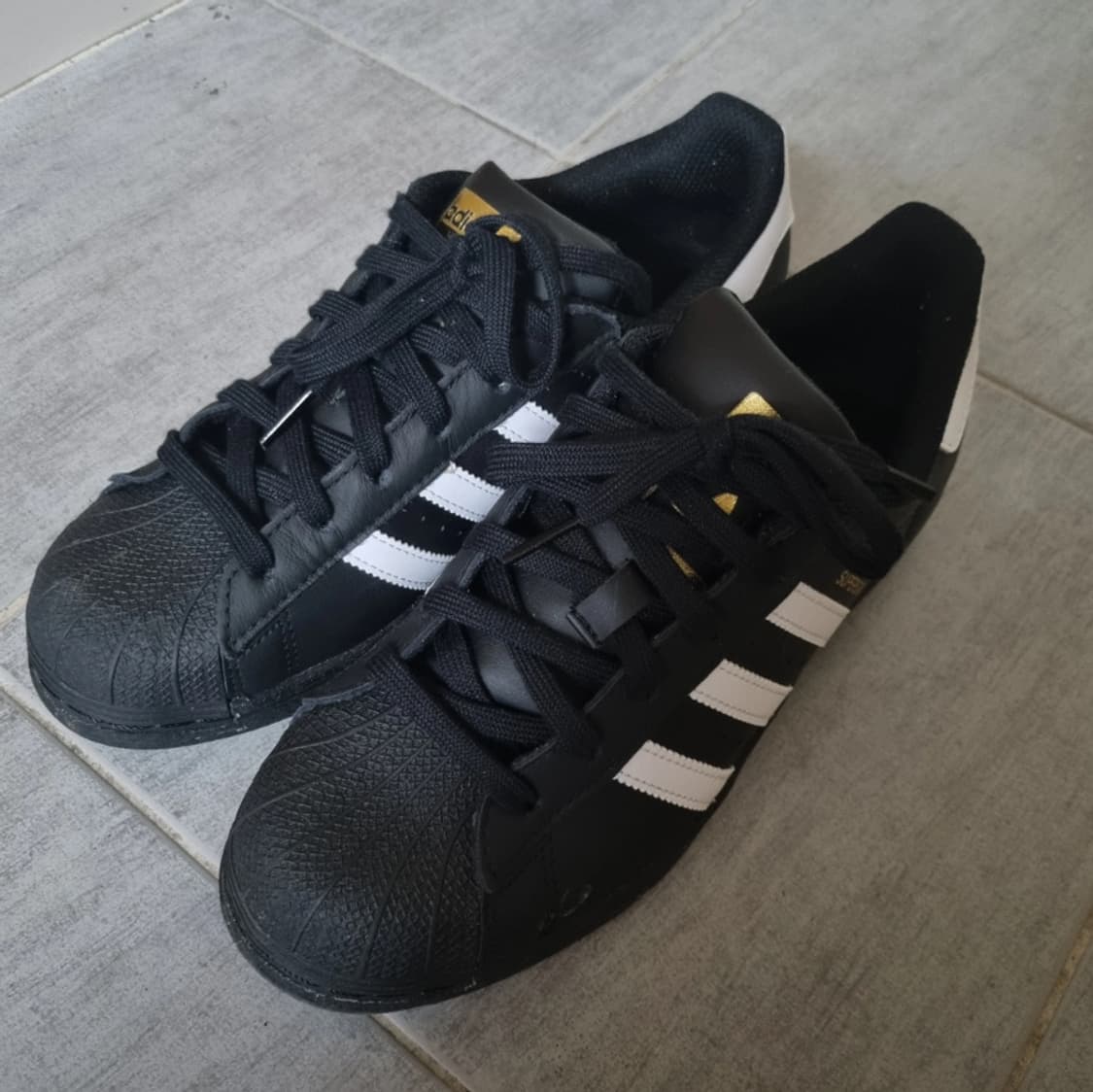 아디다스 슈퍼스타 245 상품이미지1