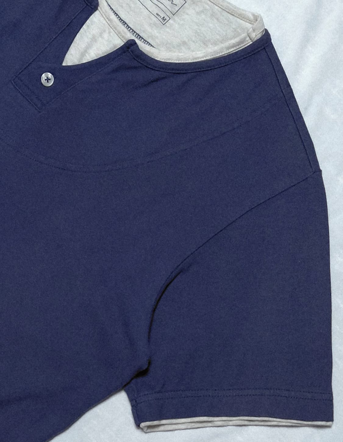 [M] 에디바우어 페이크 레이어드 헨리넥 티셔츠 (네이비) 상품이미지3