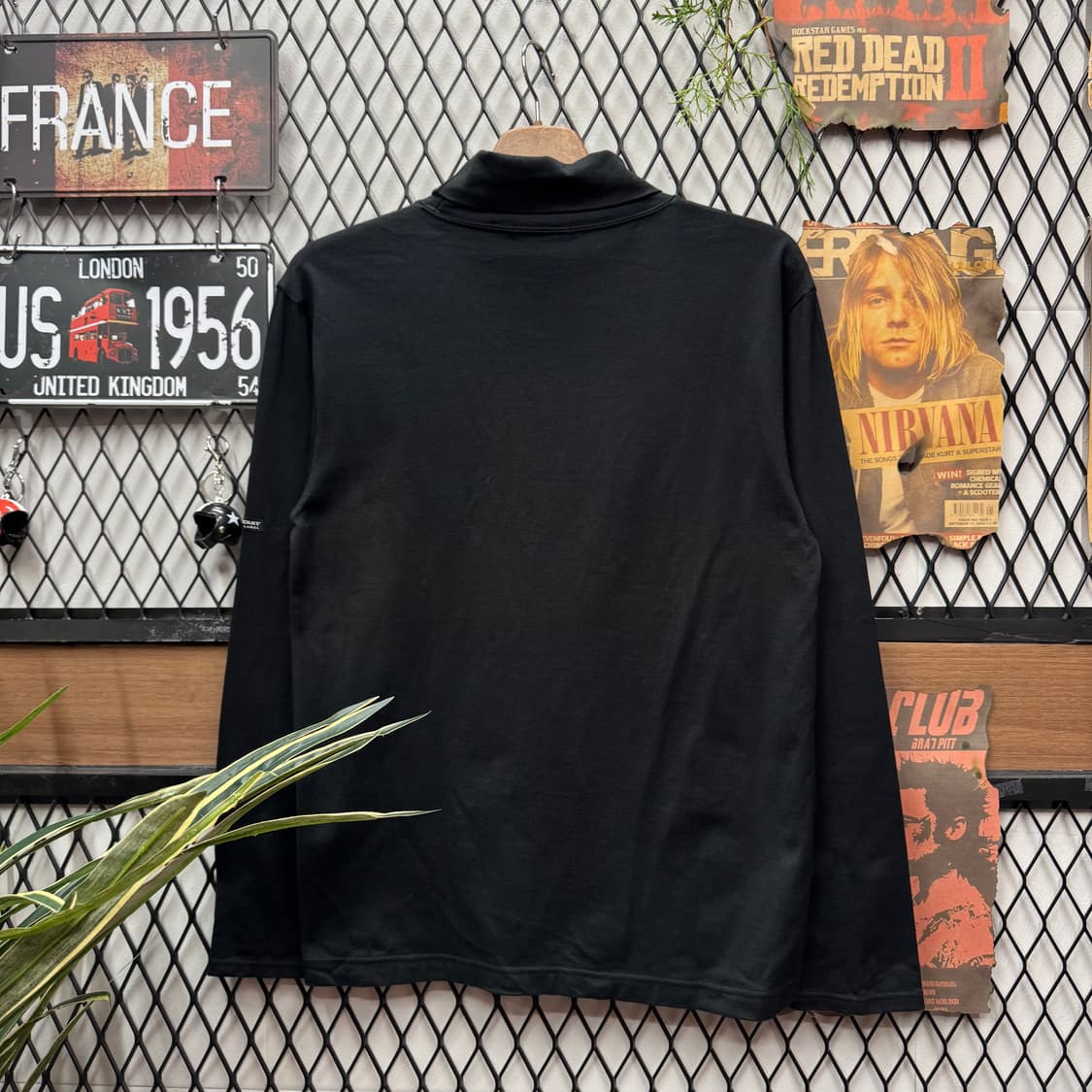 버버리 블랙 라벨 목폴라 롱슬리브 전면 로고 포인트 블랙 상품이미지2