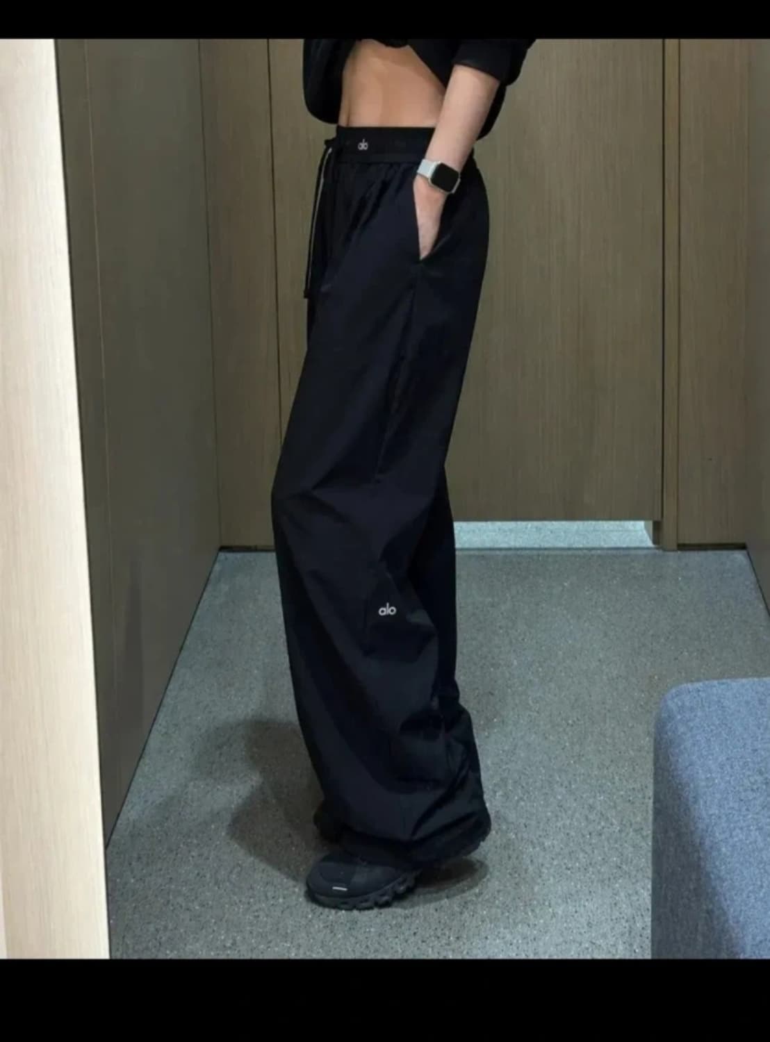 알로(alo) 시그니처 와이드 팬츠 상품이미지2