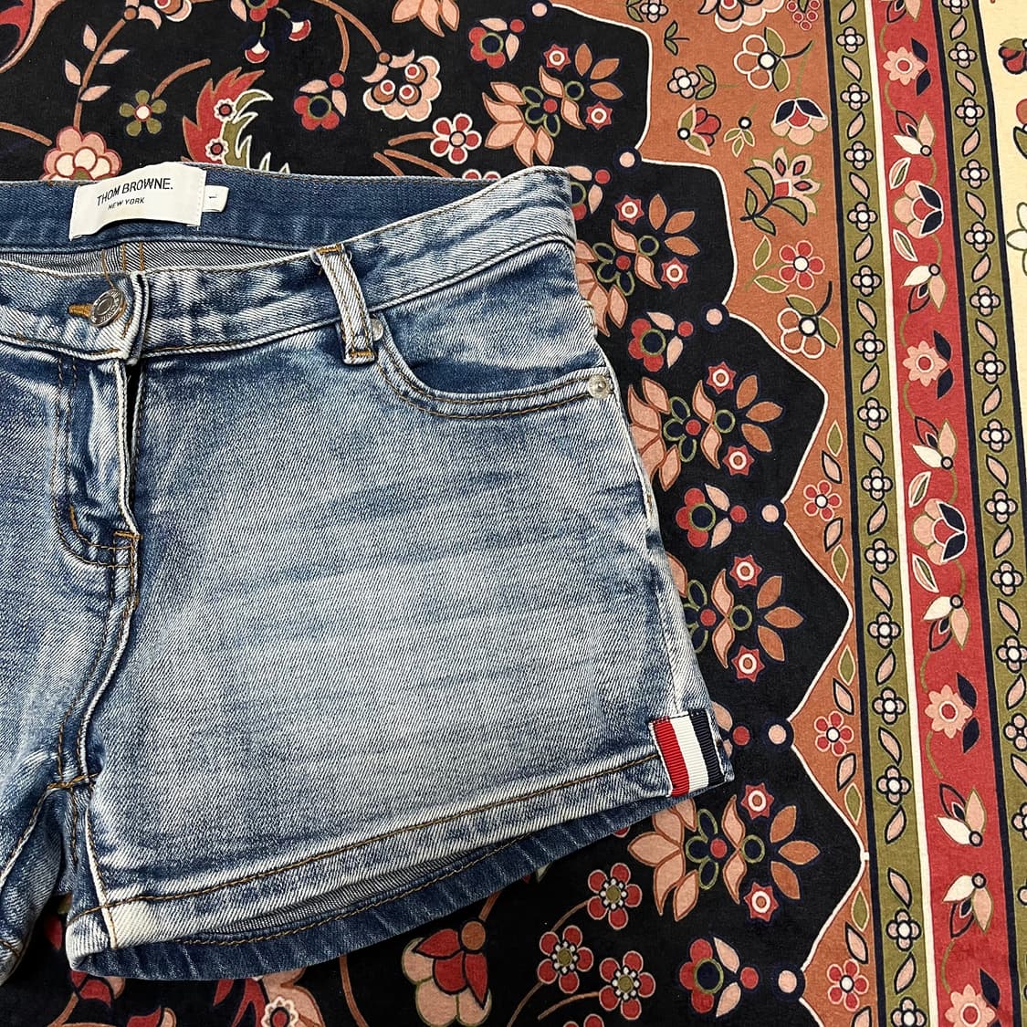 톰브라운 여성 데님 반바지 1 상품이미지3