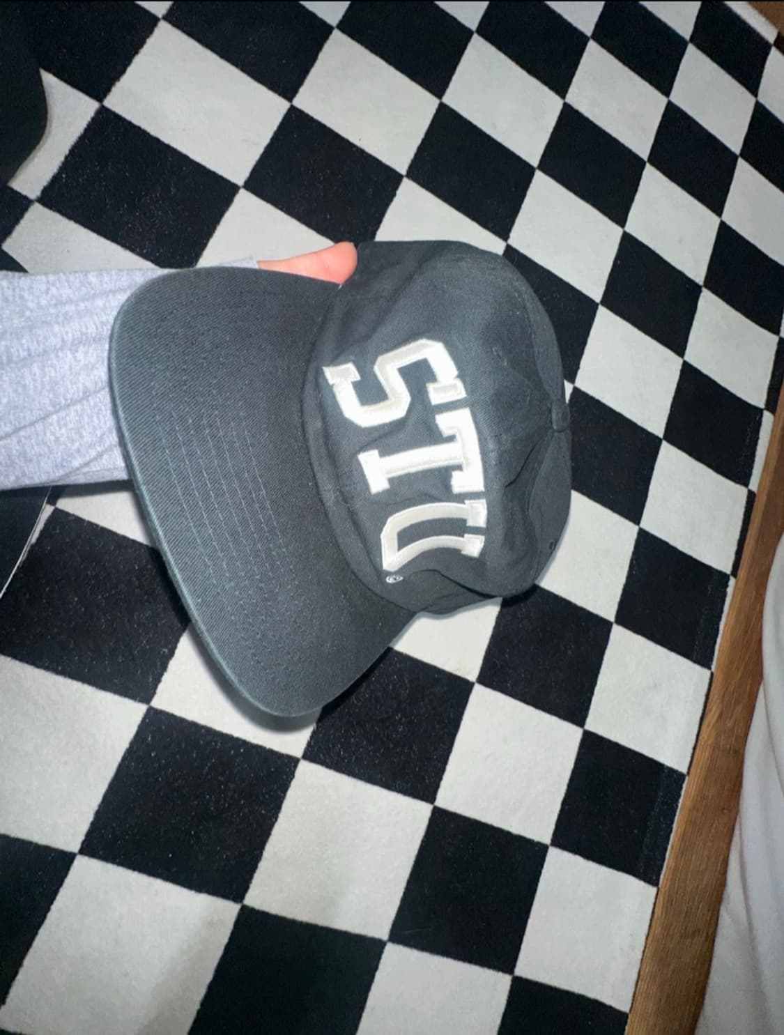 스투시 아치 스트랩백 블랙 상품이미지2