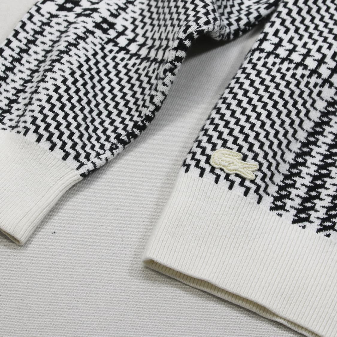 (착용컷) 라코스테 패턴 니트 (남성용 100) 상품이미지7