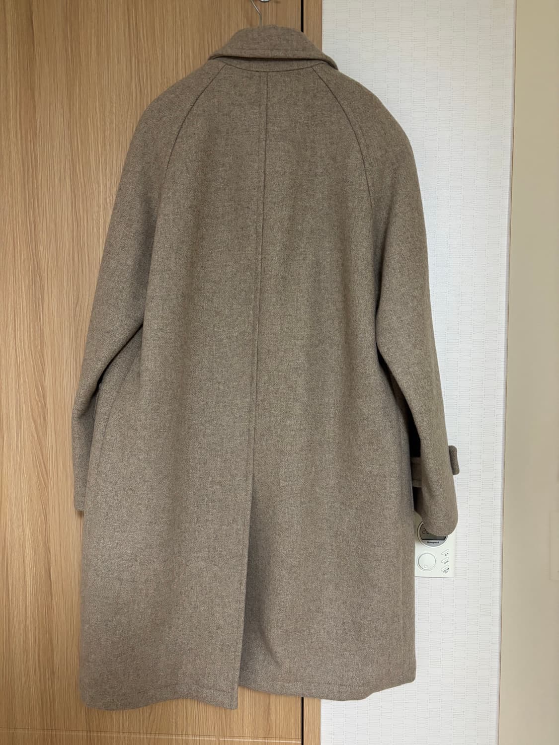 엠비오 울 세미 오버 발마칸 코트 오트밀 95사이즈  상품이미지4
