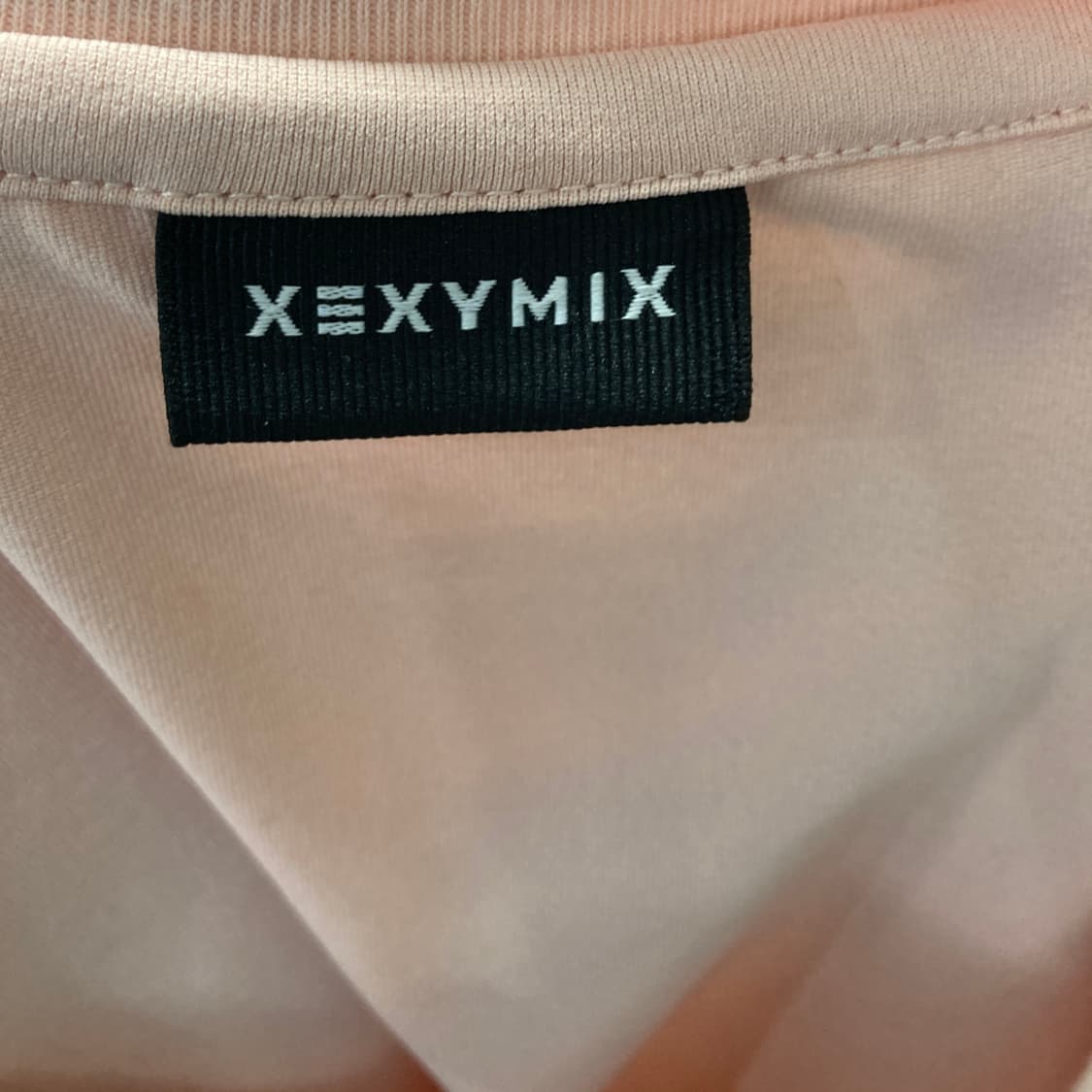 젝시믹스 23ss 여성크롭반팔 S  상품이미지4